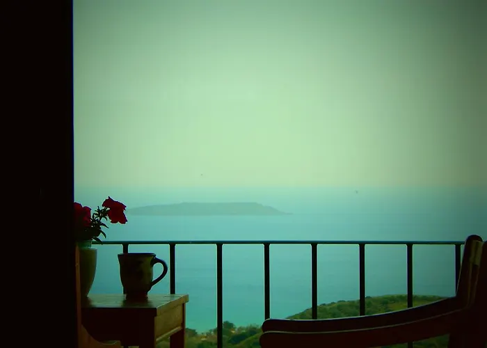 Aetovigli Landhaus Foiníki